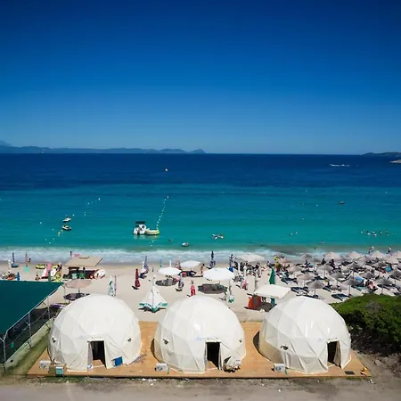 Igloo Beachfront