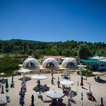 Igloo Beachfront