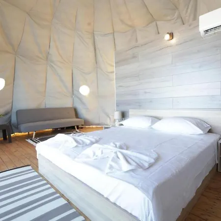 Igloo Beachfront Luxusní stan