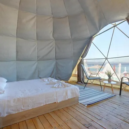 Igloo Beachfront Luxusní stan Paliouri