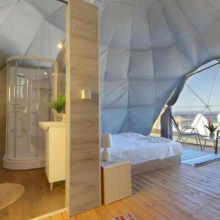 Igloo Beachfront Luxusní stan